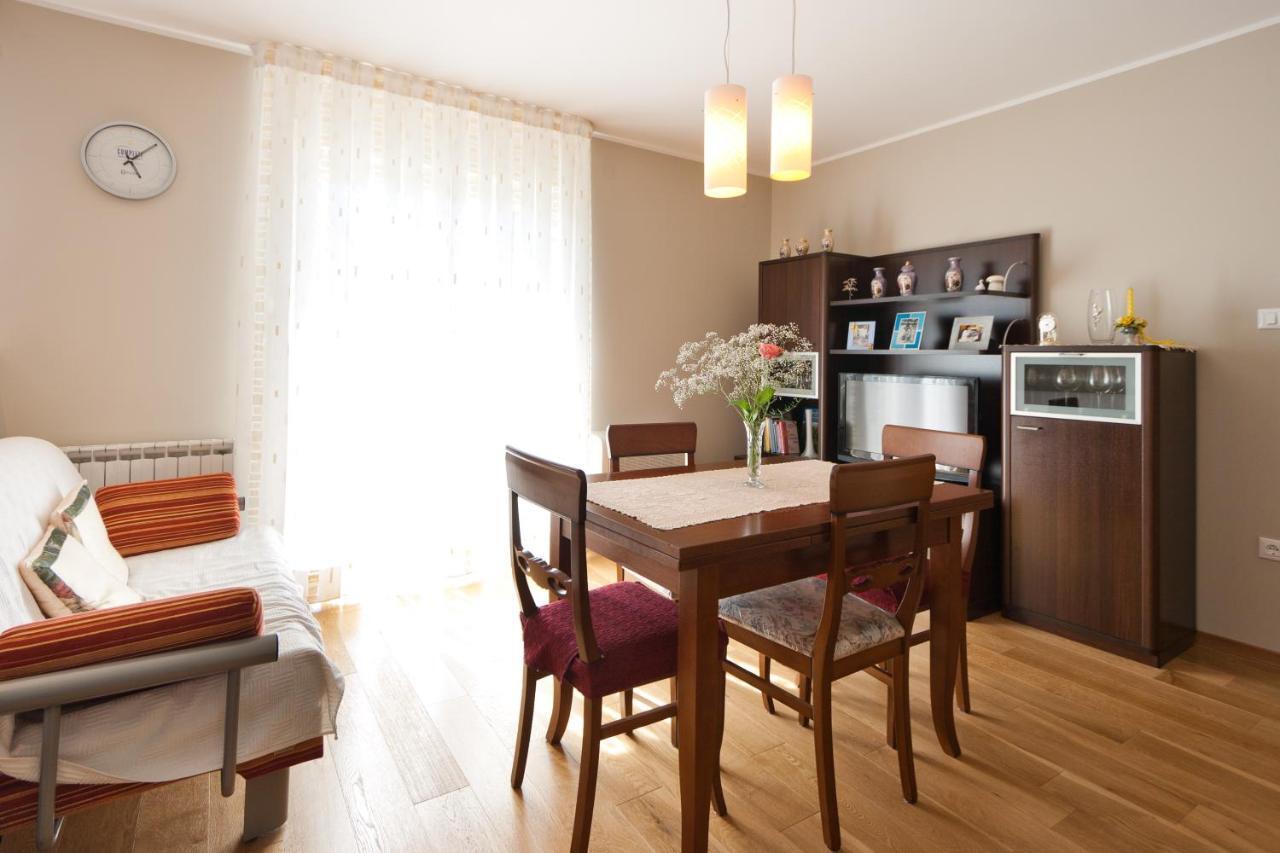 Apartments Silvia Пореч Екстериор снимка